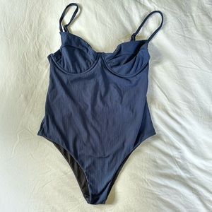 ACACIA Marlow Full Piece Navy Blue Ribbed size large